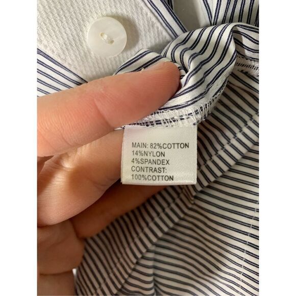 St. John button front blouse striped women’s size 10 - Picture 4 of 5